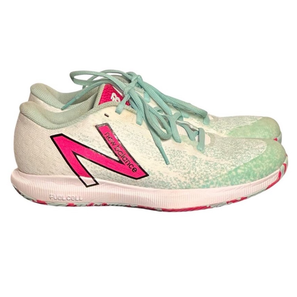 New Balance FuelCell 996v4 Tennis Shoes Women 9.5 Light Blue Pink, like new